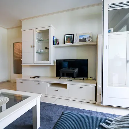 Strandhochhaus She6 Куксхафен